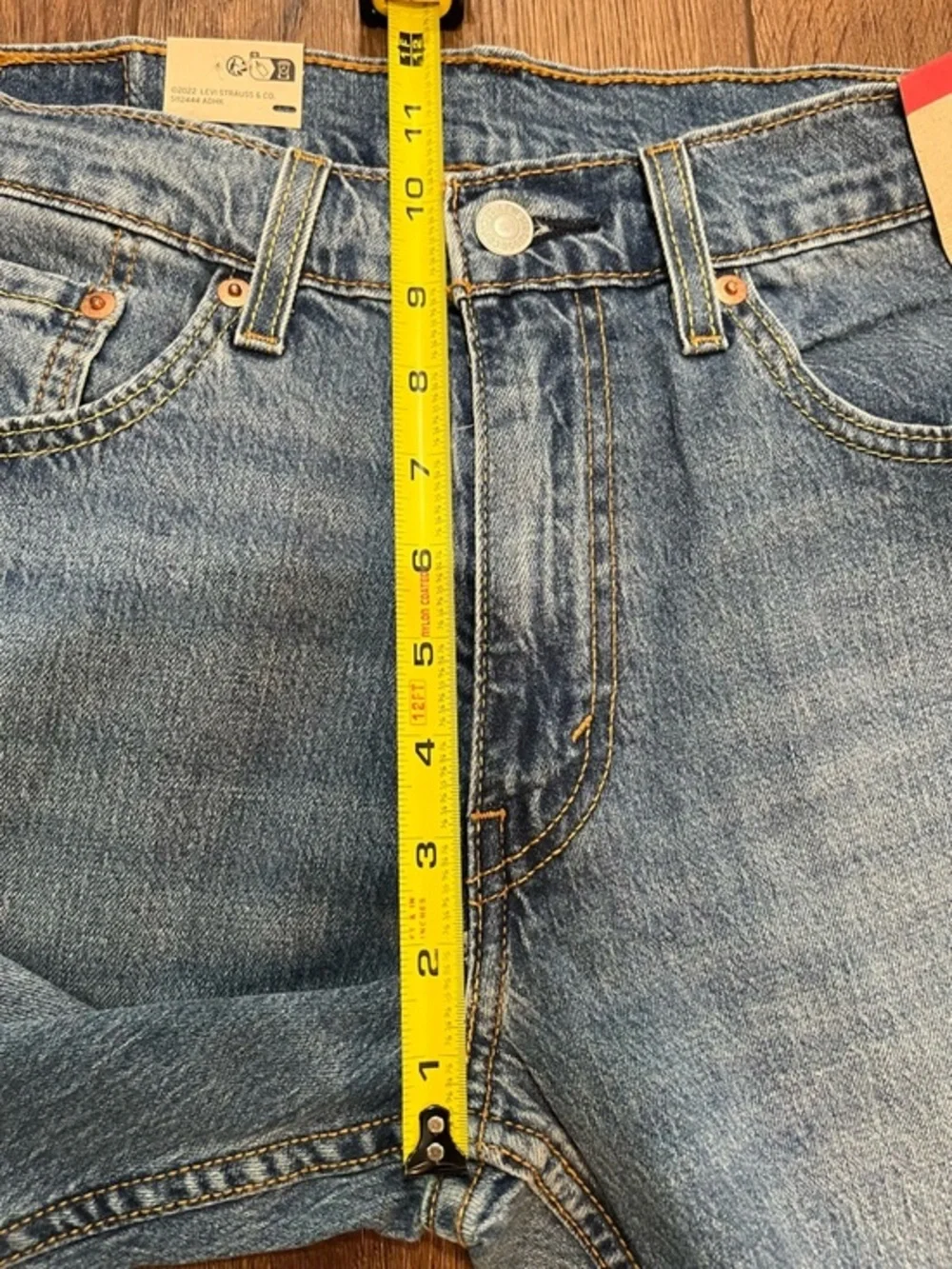 NWT!! Levi’s 559 Relaxed Straight Fit Men’s Jeans Medium Wash Size 31x32 Zip Fly